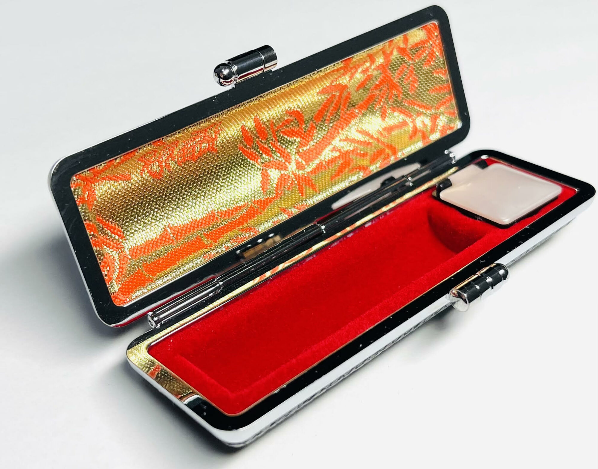 Saika w/ case - Image 2